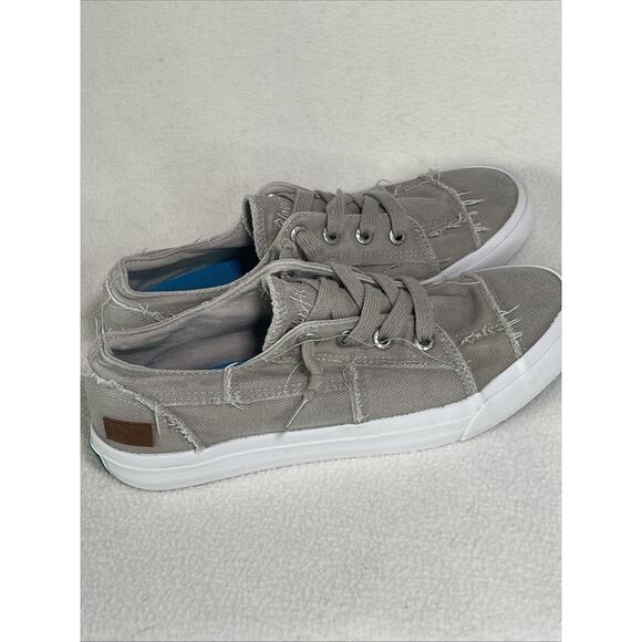 Blowfish tan 100% cotton uppers lace up distressed sneakers size 9 - Picture 3 of 6